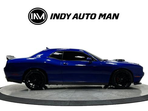 Used 2022 Dodge Challenger R/T w/ Plus Package RWD image 3