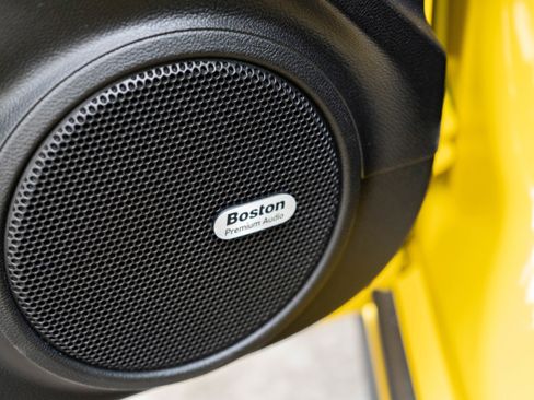 Used 2015 Chevrolet Camaro ZL1 image 12