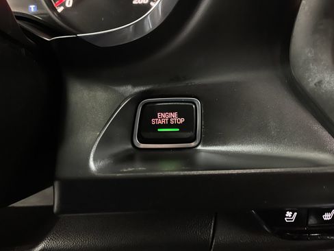 Used 2018 Chevrolet Camaro SS RWD image 21