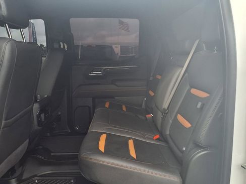 Certified 2025 GMC Sierra 1500 AT4 AWD/4WD image 17