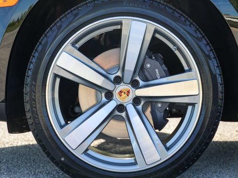 New 2026 Porsche Macan AWD/4WD image 42