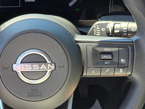 Used 2025 Nissan Kicks SV FWD image 15