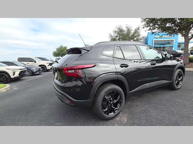 New 2026 Chevrolet Trax LT w/ Sunroof Package FWD image 20
