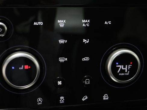 Used 2023 Land Rover Discovery Sport S AWD/4WD image 11