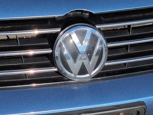 Used 2015 Volkswagen Jetta S image 11