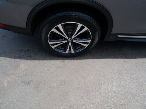 Used 2018 Nissan Rogue SL w/ Premium Package AWD/4WD image 33