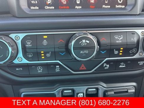 Used 2023 Jeep Gladiator Overland AWD/4WD image 24