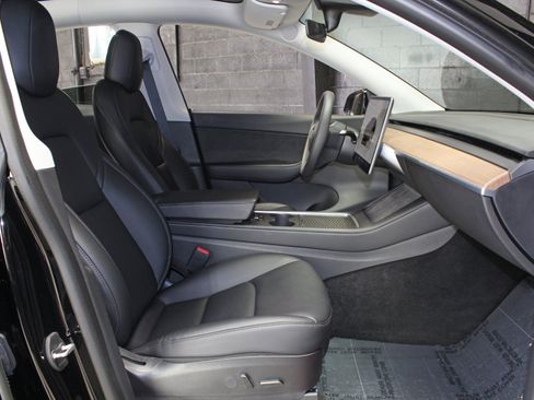 Used 2022 Tesla Model Y Performance AWD/4WD image 49