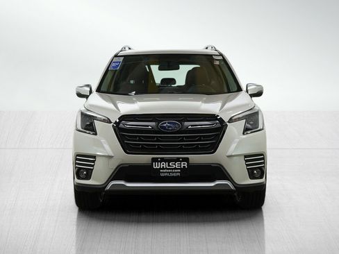 Used 2023 Subaru Forester Touring image 8