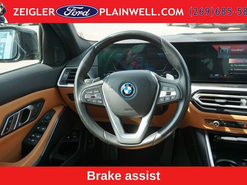 Used 2023 BMW 330e xDrive w/ Driving Assistance Package AWD/4WD image 14