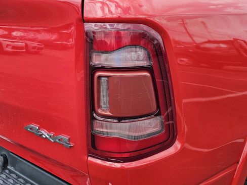 Used 2019 RAM 1500 Laramie image 10