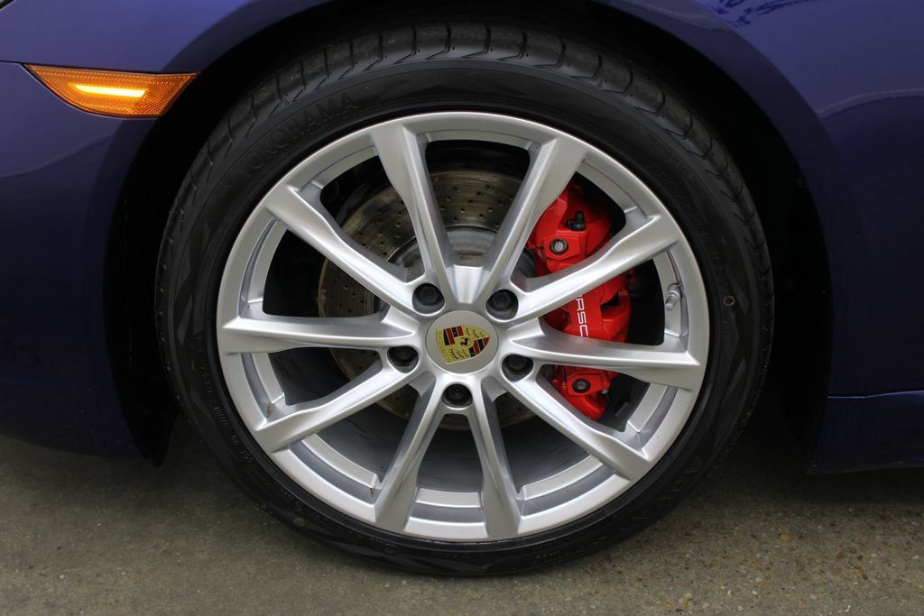 Certified 2022 Porsche 718 Boxster S RWD image 12
