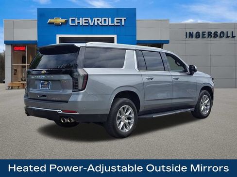 Used 2025 Chevrolet Suburban Premier AWD/4WD image 26