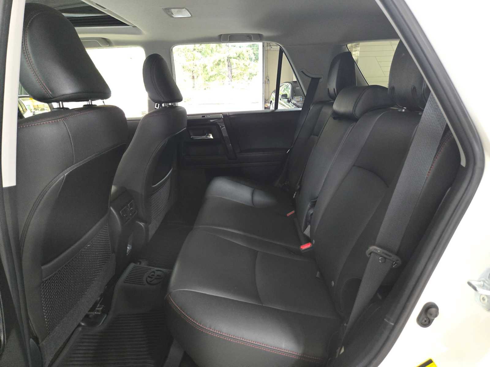 Used 2021 Toyota 4Runner TRD Off-Road Premium w/ Moonroof Package AWD/4WD image 16
