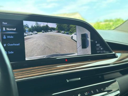Certified 2023 Cadillac Escalade Premium Luxury AWD/4WD image 8