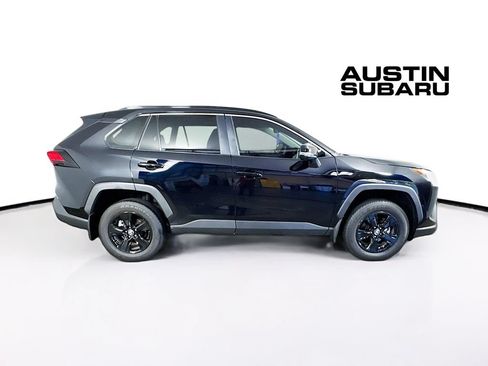 Used 2025 Toyota RAV4 XLE FWD image 8