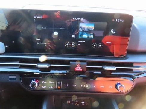 New 2026 Kia Sportage SX FWD image 24