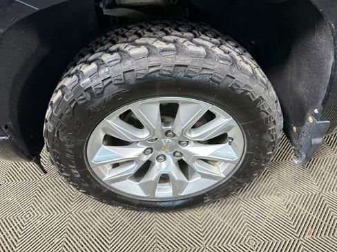 Used 2023 Chevrolet Silverado 1500 Custom image 10