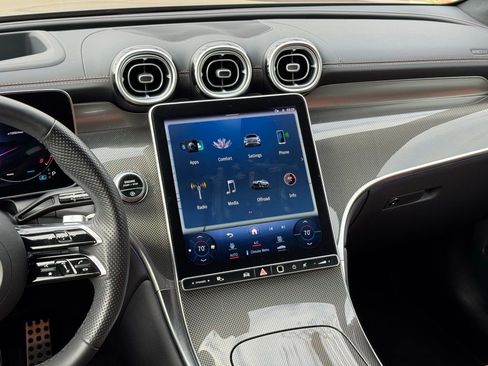 Used 2023 Mercedes-Benz GLC 300 GLC 300 image 24