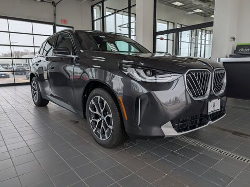 Used 2026 BMW X3 xDrive30 w/ Convenience Package image 1