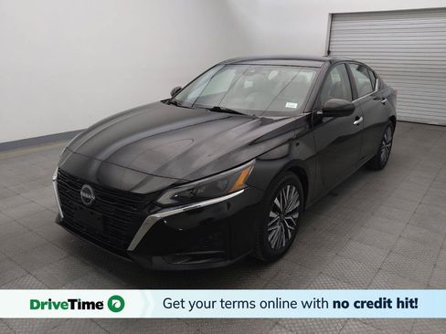 Used 2023 Nissan Altima 2.5 SV FWD image 1