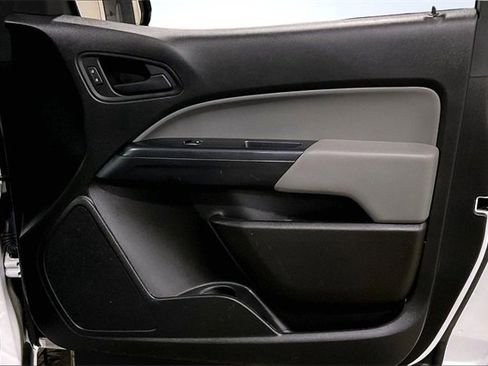 Used 2020 Chevrolet Colorado W/T image 25