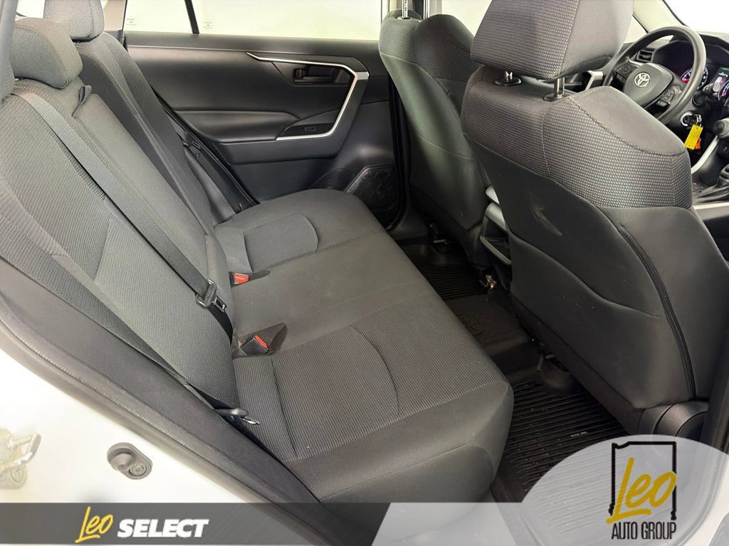 Used 2019 Toyota RAV4 LE w/ All Weather Liner Package AWD/4WD image 13