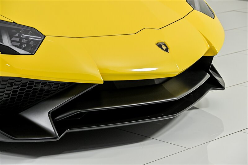 Used 2017 Lamborghini Aventador LP 750-4 Superveloce AWD/4WD image 6