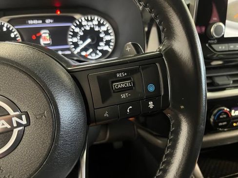 Used 2024 Nissan Pathfinder SV FWD image 28