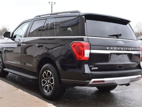 Used 2024 Ford Expedition XLT image 11