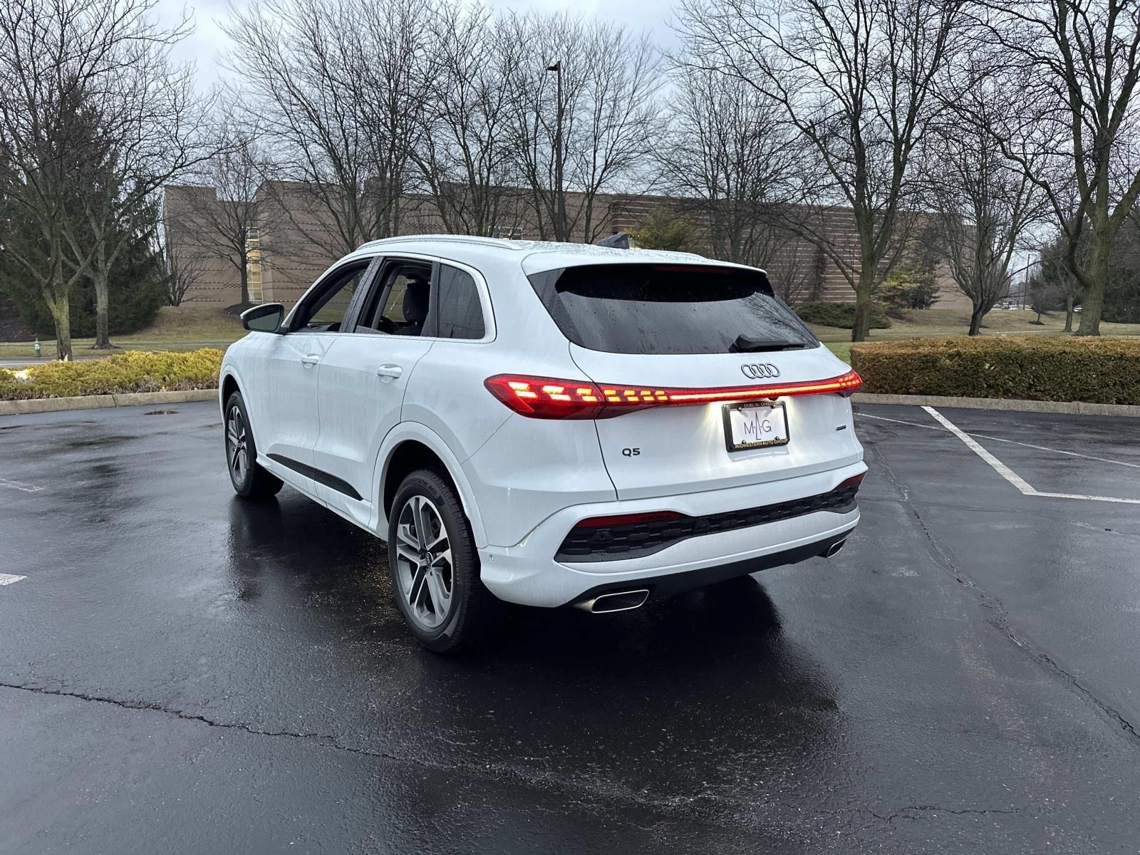 Used 2025 Audi Q5 Premium AWD/4WD image 5