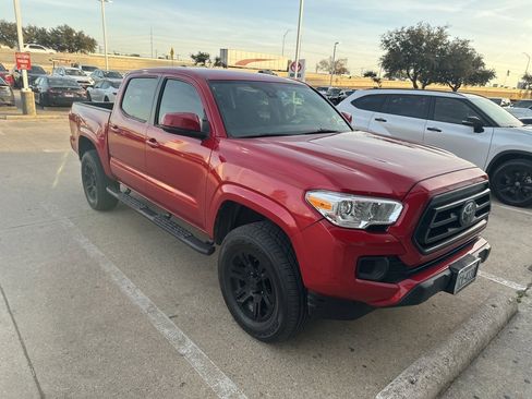 Used 2021 Toyota Tacoma SR w/ SR Convenience Package image 2