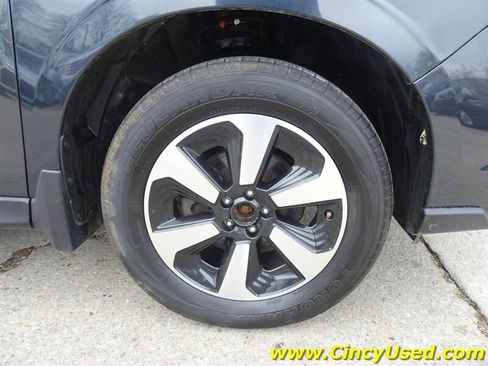 Used 2017 Subaru Forester 2.5i w/ Alloy Wheel Package AWD/4WD image 28