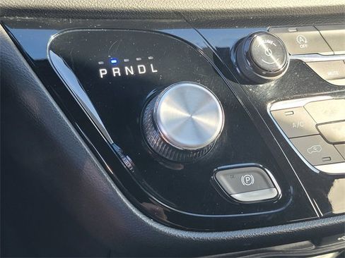 Used 2018 Chrysler Pacifica Touring Plus w/ S Appearance Package image 22