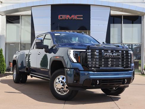 New 2026 GMC Sierra 3500 Denali Ultimate AWD/4WD image 1