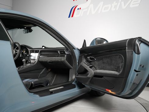 Used 2018 Porsche 911 GT3 RWD image 63