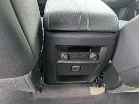 Used 2023 Chevrolet Traverse LT w/ LPO, Floor Liner Package AWD/4WD image 18