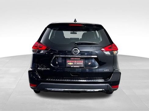 Used 2018 Nissan Rogue S AWD/4WD image 9