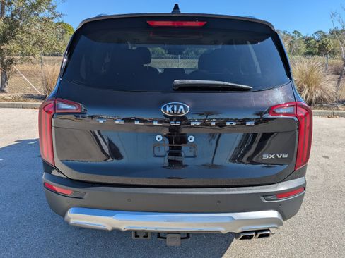 Certified 2021 Kia Telluride SX w/ Towing Package image 6