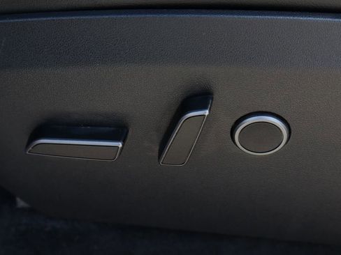 Used 2023 Tesla Model Y Long Range image 19