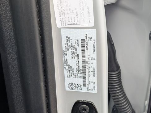Used 2023 Ford F150 Lariat w/ Equipment Group 502A High AWD/4WD image 26