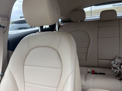 Used 2017 Mercedes-Benz GLC 300 4MATIC Coupe image 4