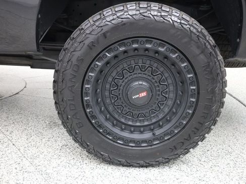Used 2015 Ford F350 Lariat w/ Lariat Ultimate Package AWD/4WD image 6