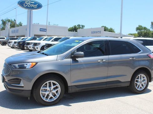 Used 2023 Ford Edge SEL AWD/4WD image 2