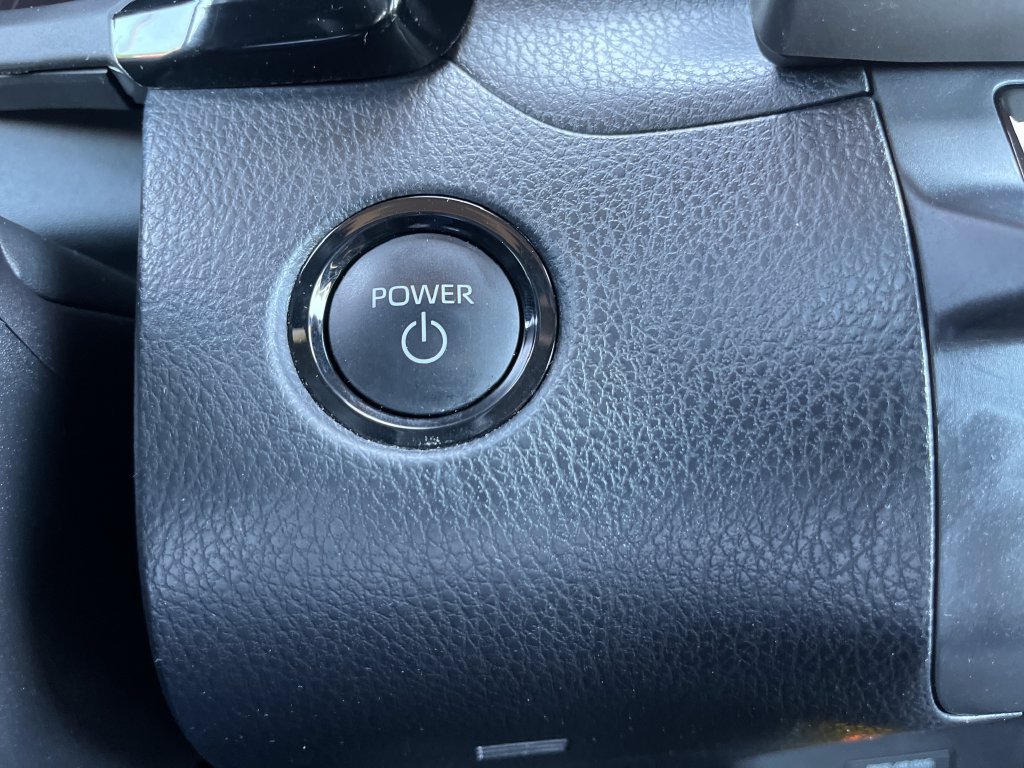 Used 2025 Toyota Camry SE FWD image 21
