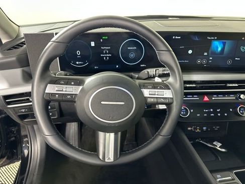 Certified 2025 Hyundai Sonata SEL image 33