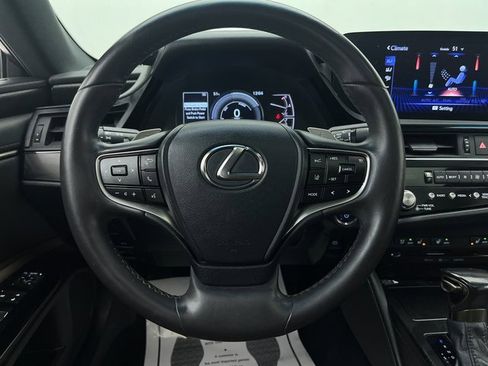Used 2022 Lexus ES 300h w/ Premium Package image 27