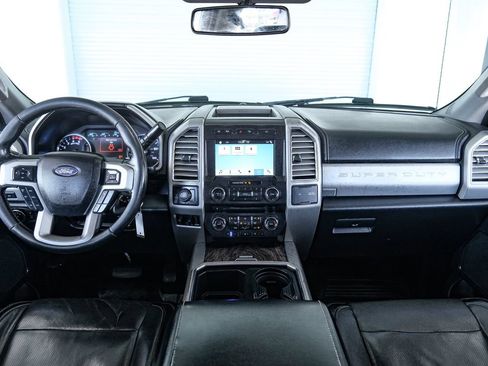 Used 2017 Ford F250 Lariat w/ Lariat Value Package image 44