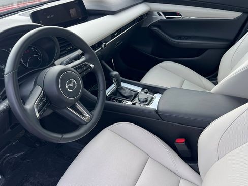 Certified 2025 MAZDA MAZDA3 2.5 Turbo Sedan w/Premium Plus image 8