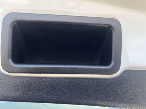 Used 2015 Subaru Crosstrek 2.0i Premium image 40